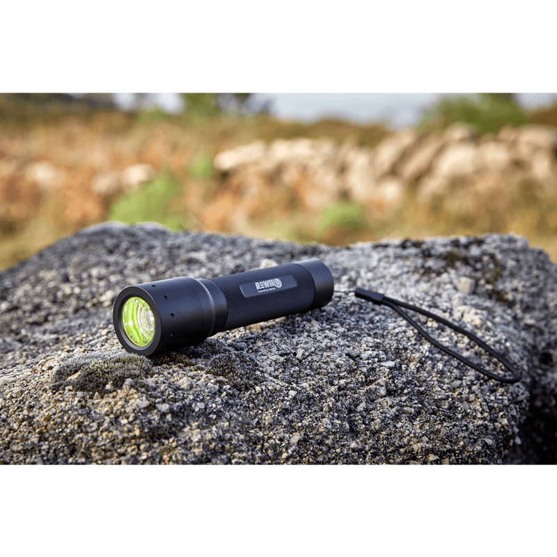 Robust and handy LED torch made of aluminium